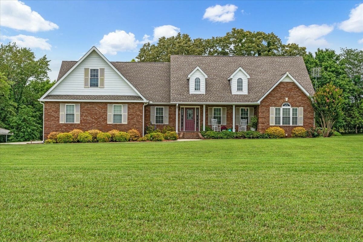 Property Photo: 379 Hooper Rd TN 37398