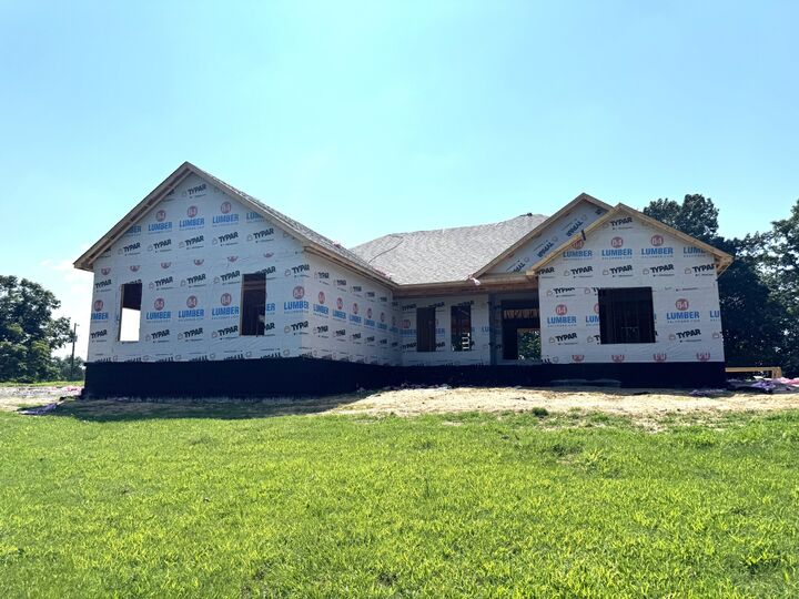 Property Photo: 3391 Ball Rd TN 37052