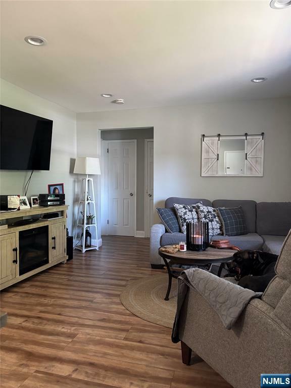Property Photo:  7 Romaine Court A2  NJ 07601 