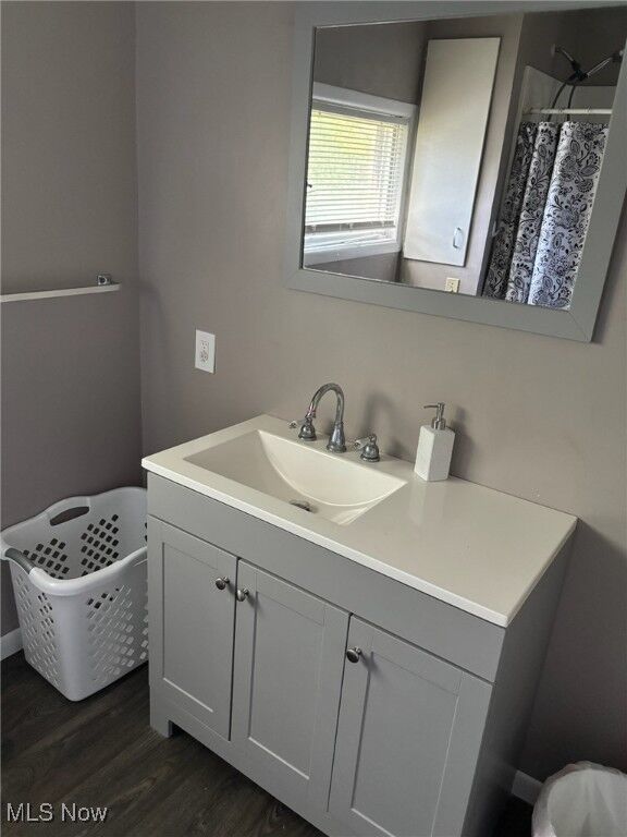 Property Photo: 1926 Village Street SE OH 44707