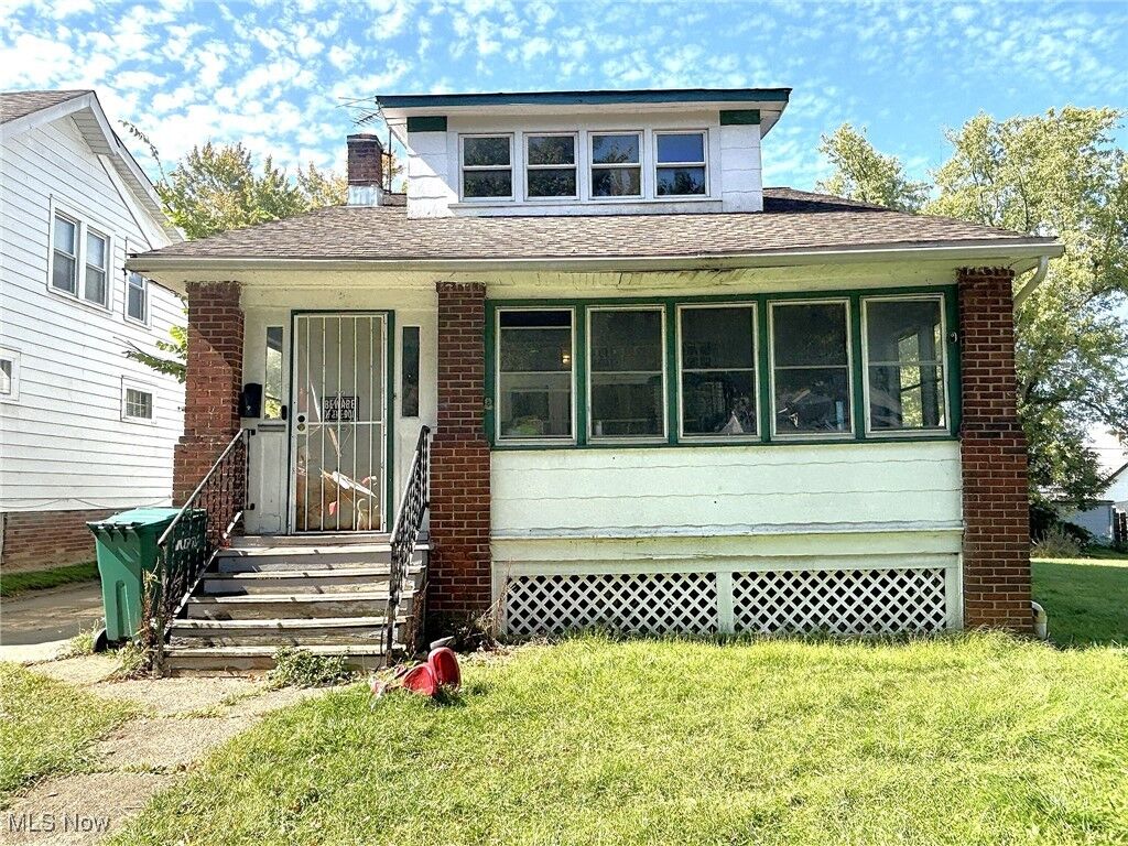 Property Photo:  5578 Dalewood Avenue  OH 44137 