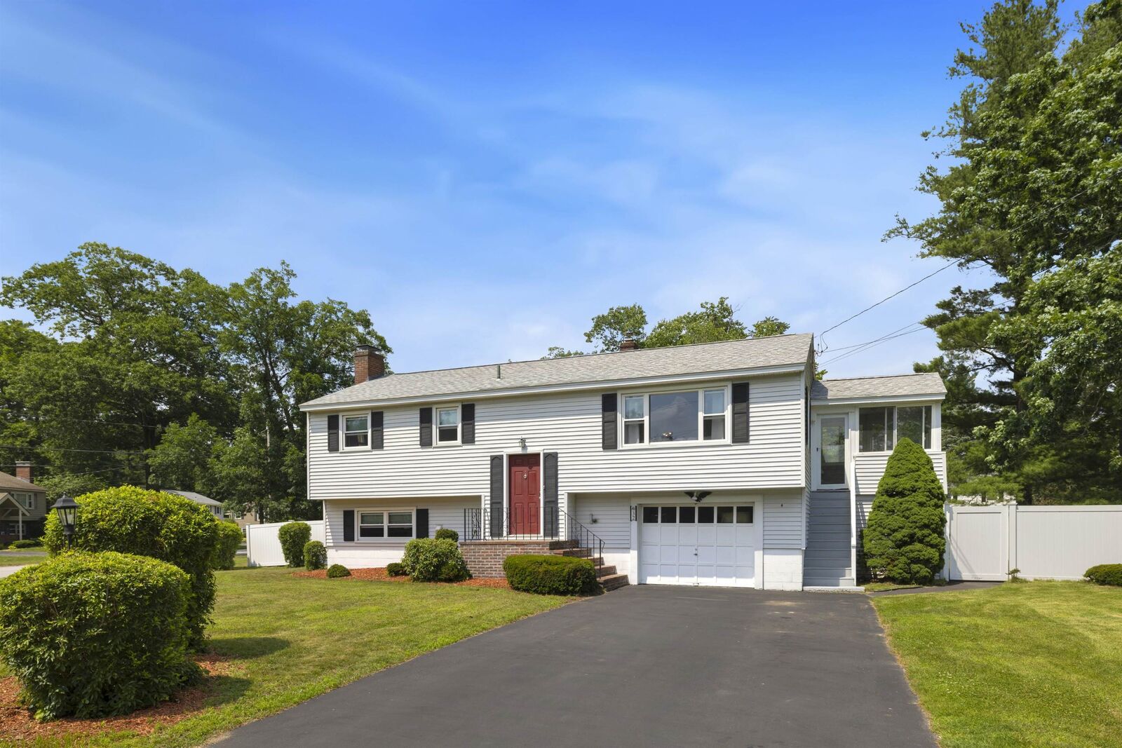 Property Photo:  32 Williams Street  NH 03079 