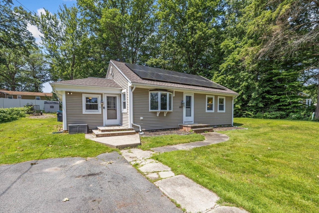 Property Photo: 103 Old Rockingham Road NH 03079