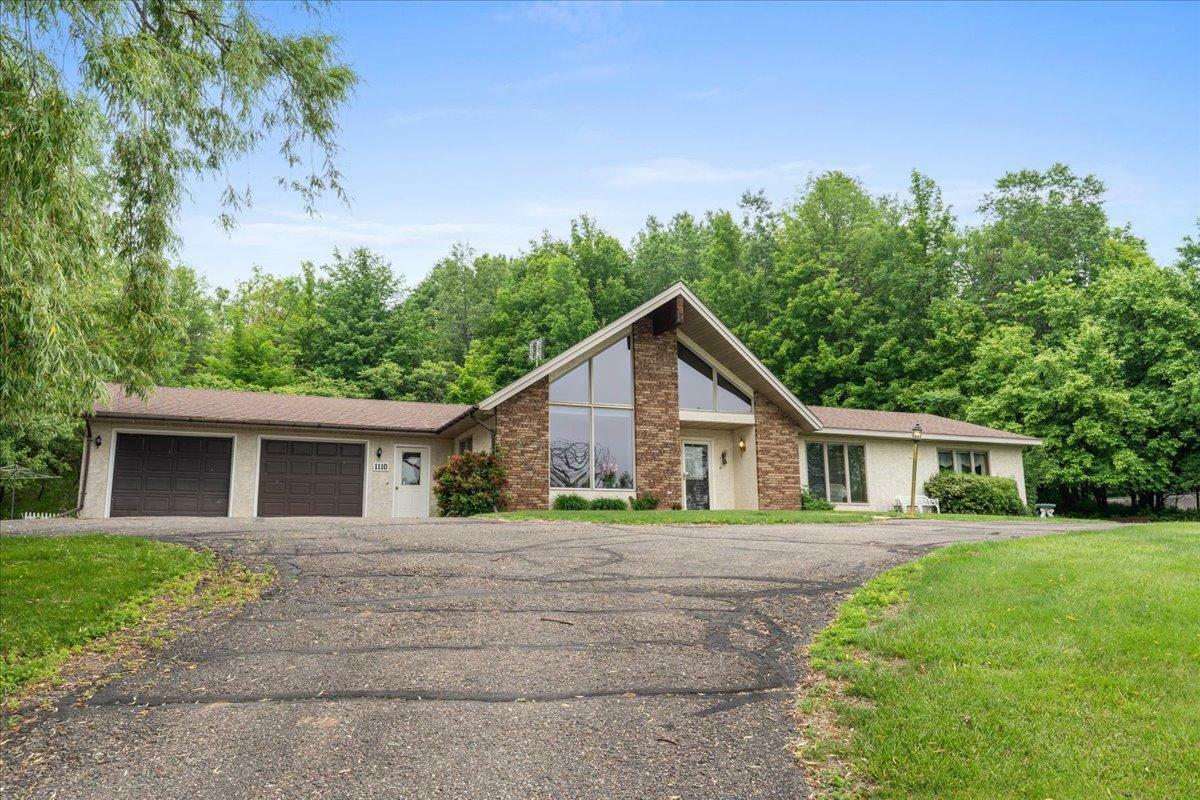 Property Photo: 1110 Park Drive WI 54013
