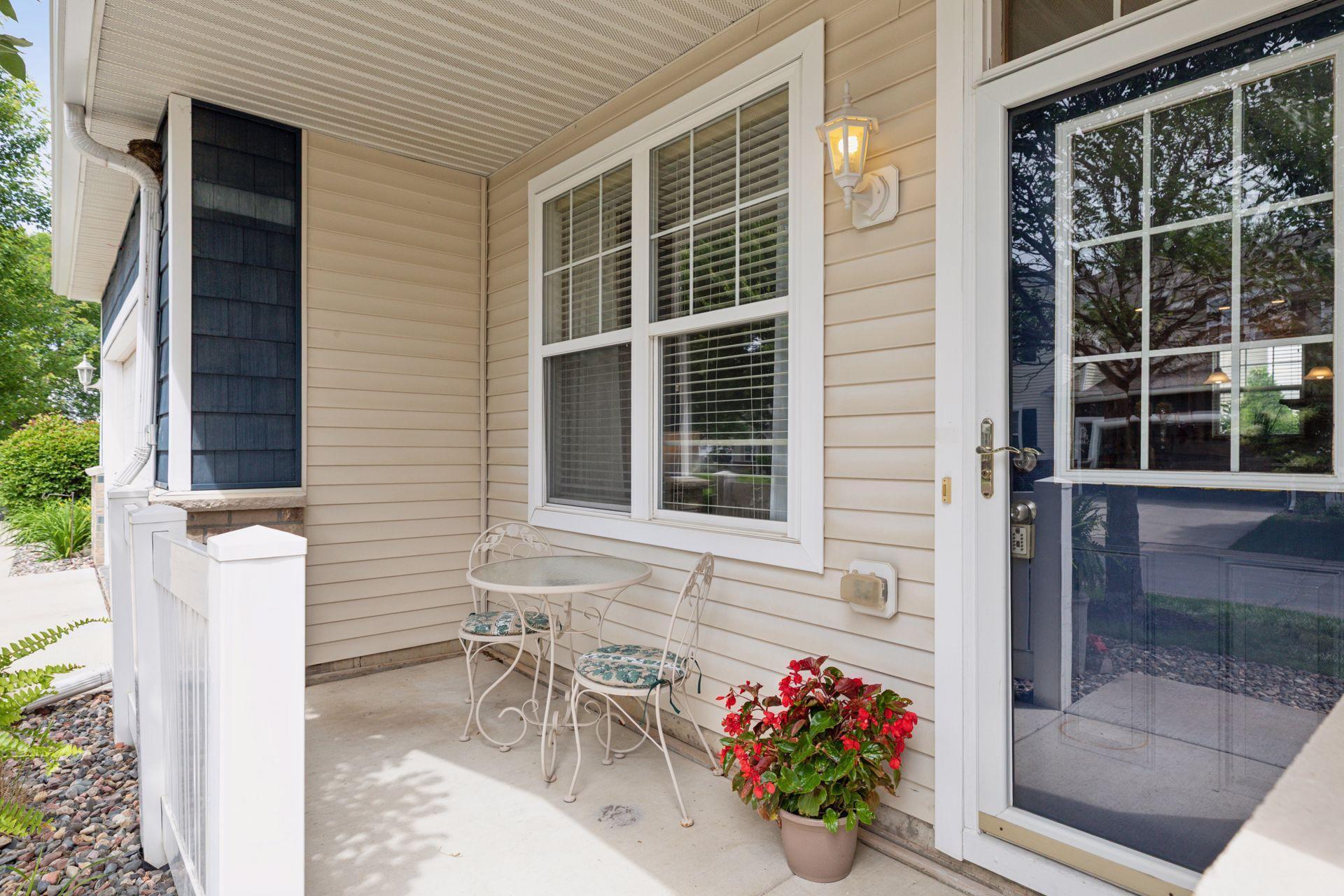 Property Photo: 1945 Sierra Drive 1702 MN 55033