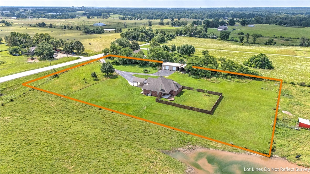 Property Photo: 12923 Galyean Road AR 72712