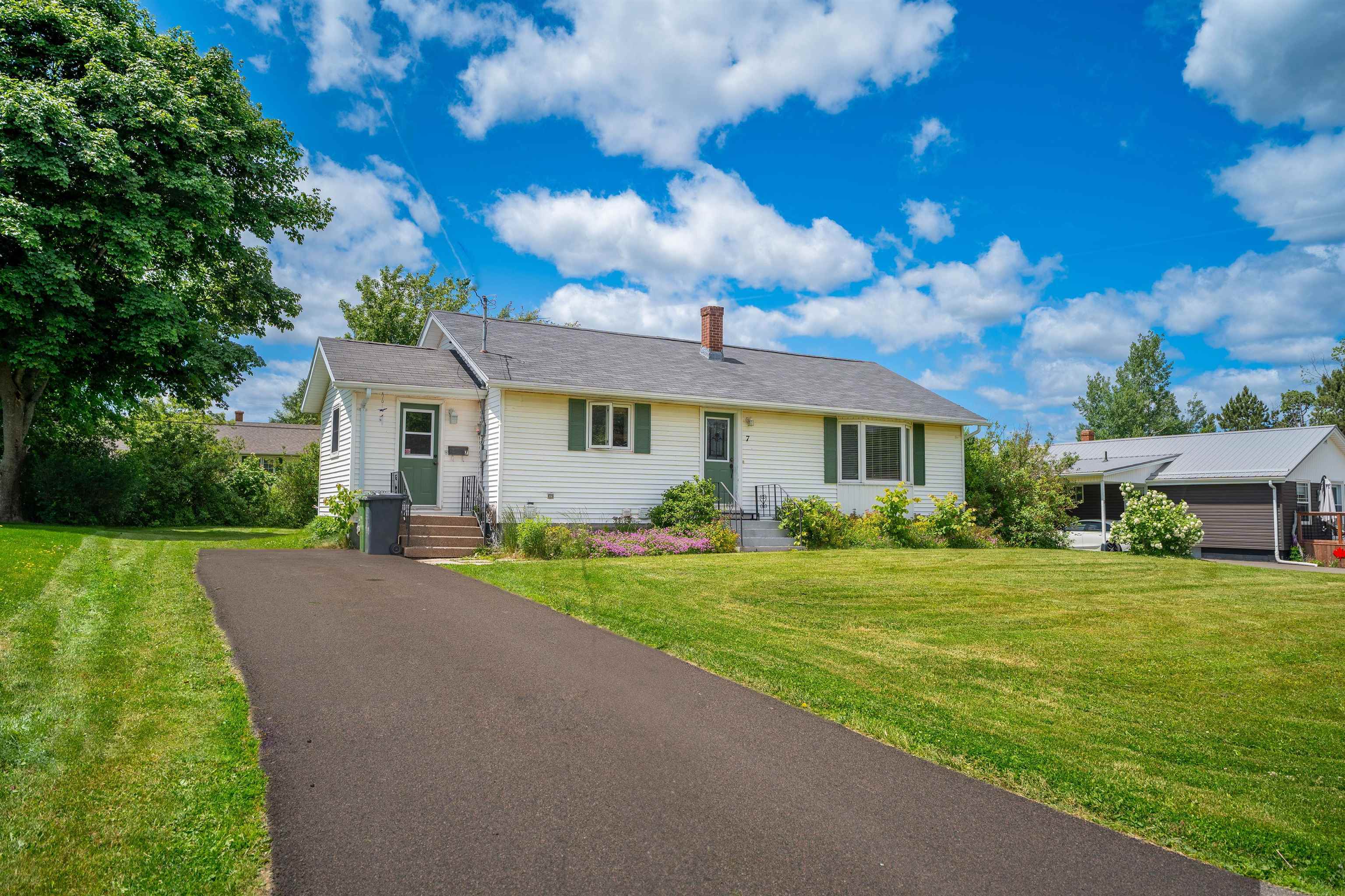 Property Photo: 7 Donwood Drive PE C1A 5L1