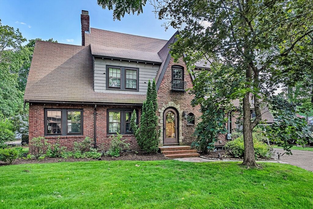 Property Photo: 80 Glen Avenue MA 02459