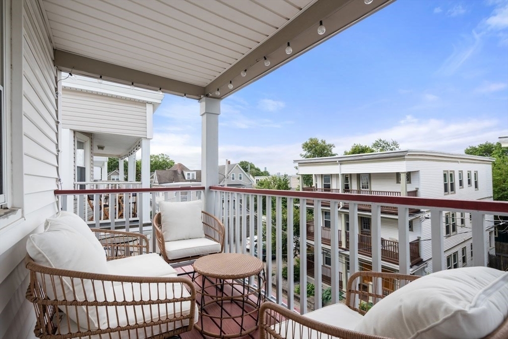 Property Photo: 10 Silvey Pl 3 MA 02143
