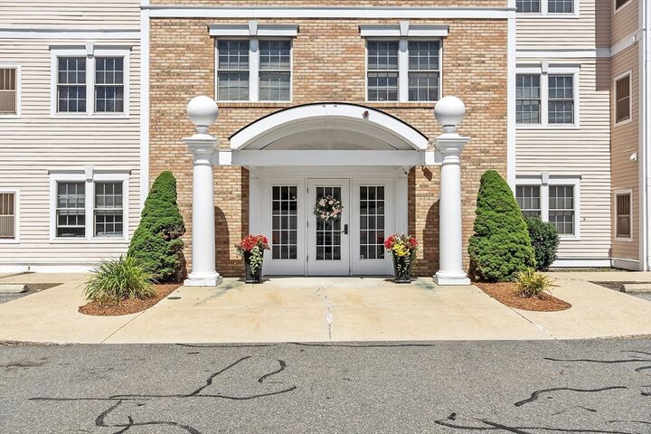 Property Photo: 1 Millbrook Ln 205 MA 01880