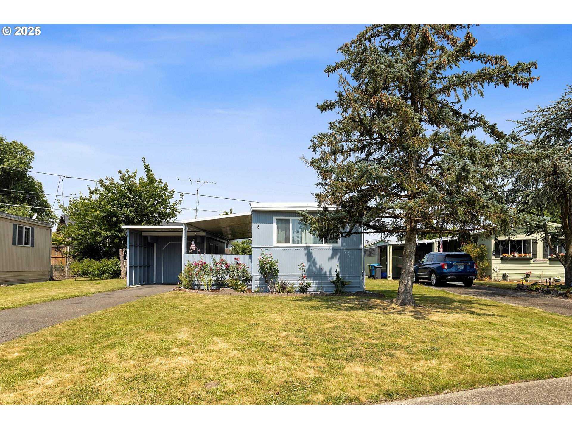 Property Photo: 1999 Jansen Way 6 OR 97071