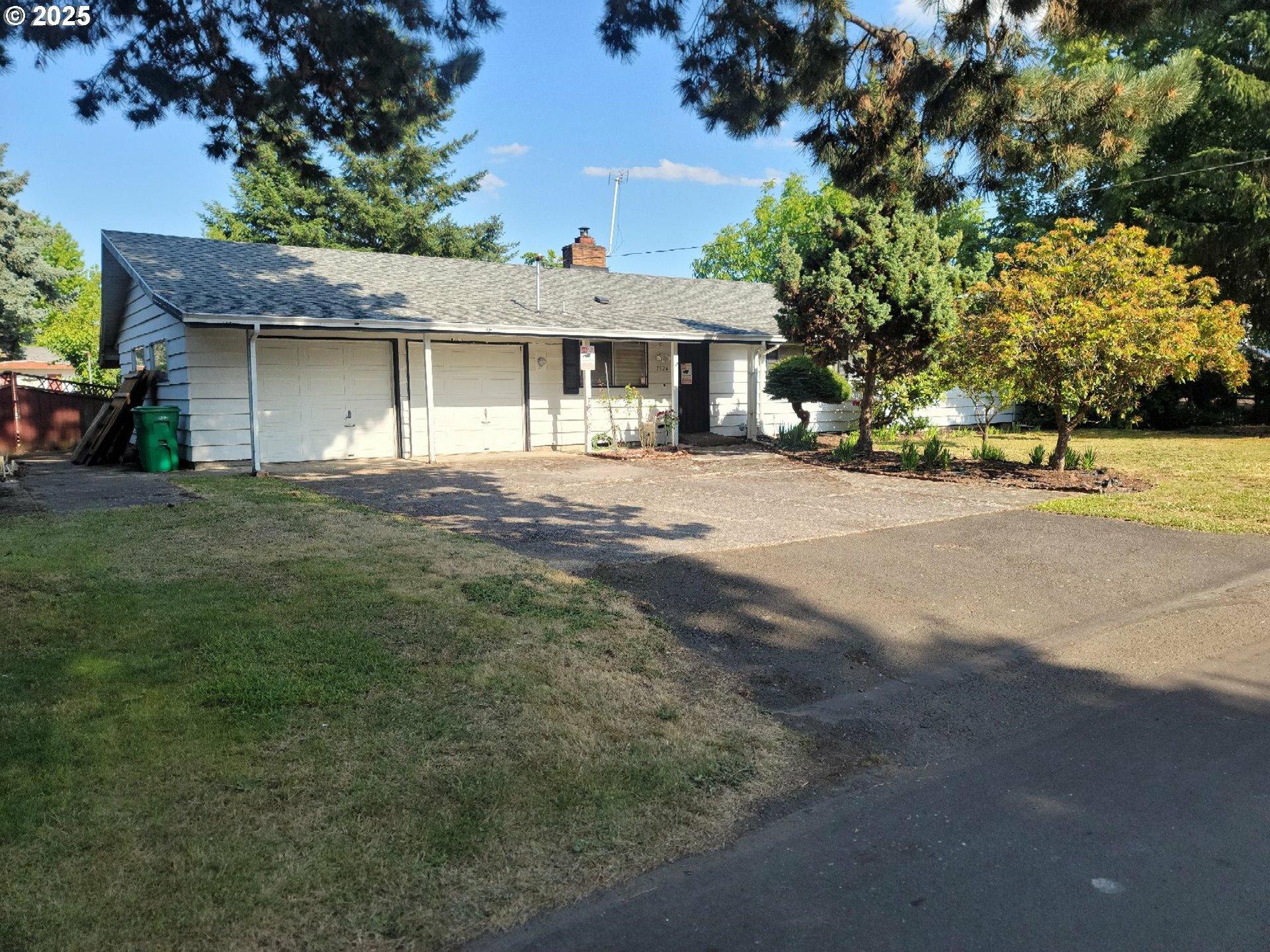 1924 NE 141st Ave  Portland OR 97230 photo