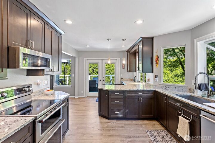 13233  59th Avenue W  Edmonds WA 98026 photo