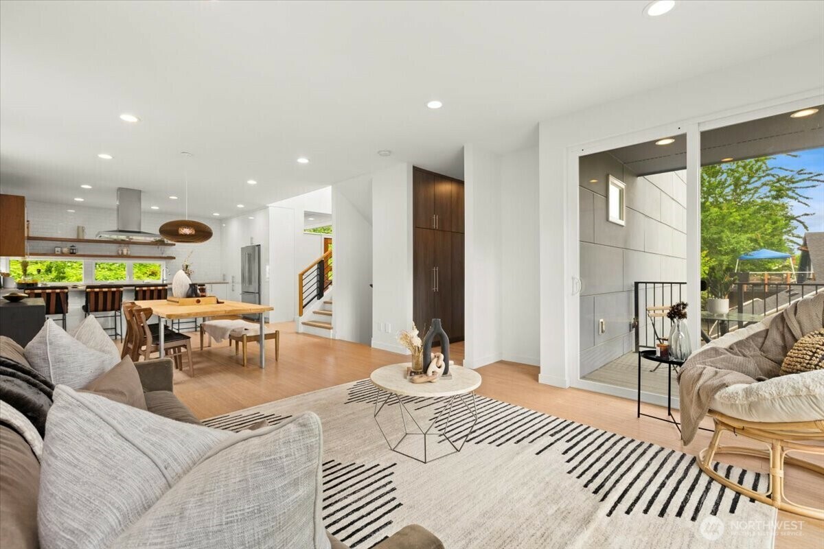 Property Photo: 4603 S Juneau Street WA 98118