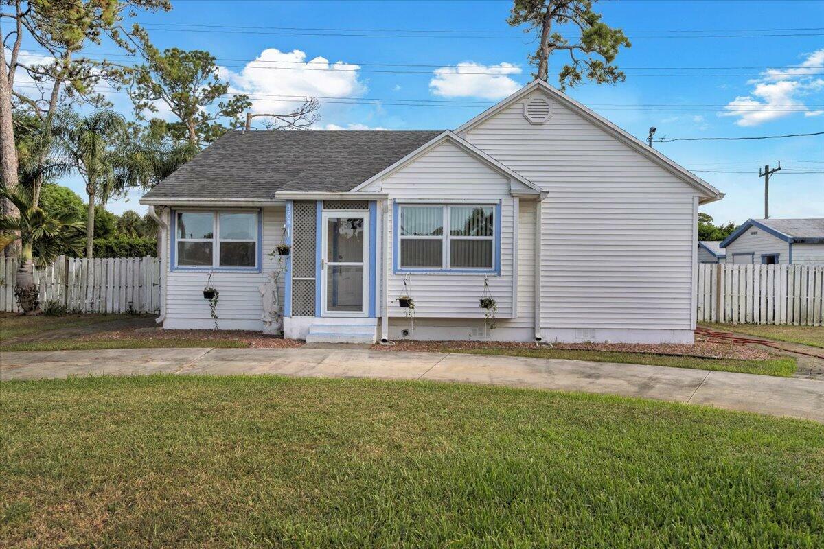 Property Photo: 4204 George Lane FL 33406