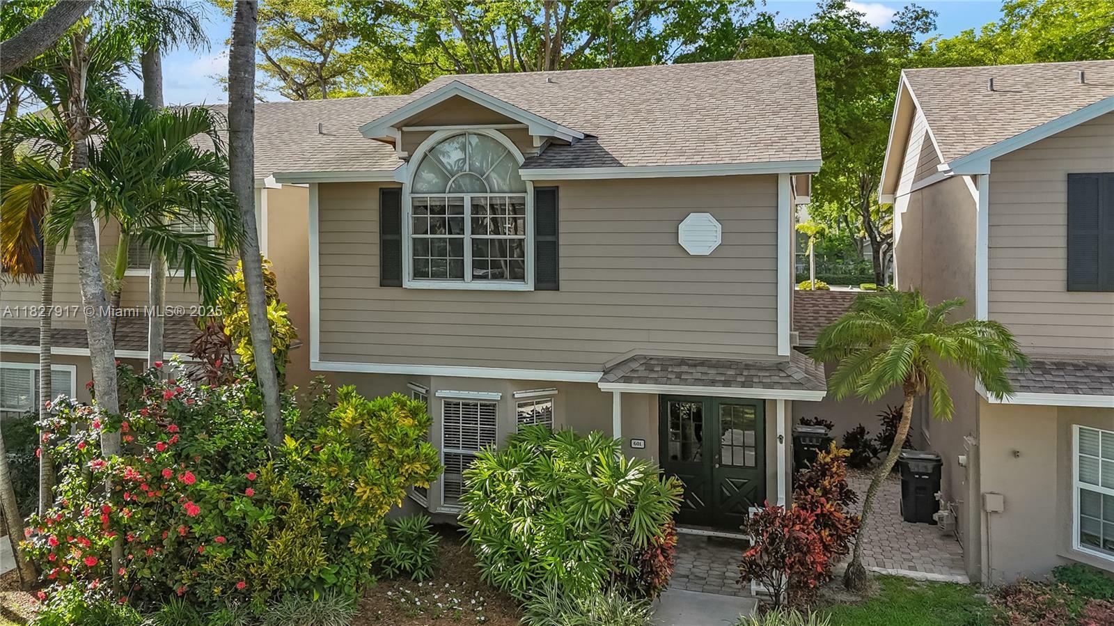 Property Photo: 12201 SW 148th St 601 FL 33186