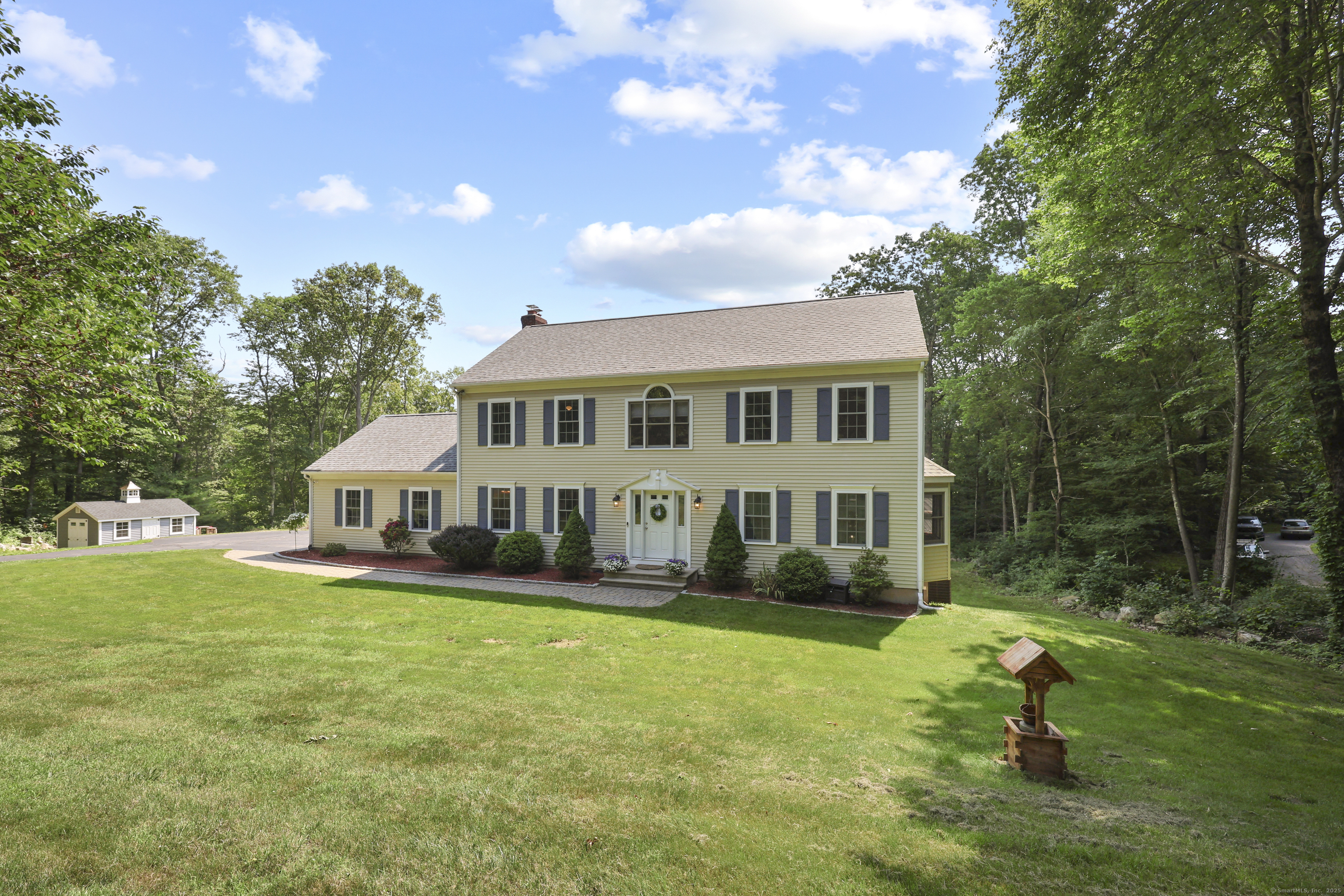 Property Photo:  14 Martleshamheath Lane  CT 06443 