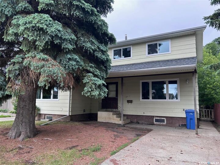 11357 Clark Drive B  North Battleford SK S9A 3P6 photo