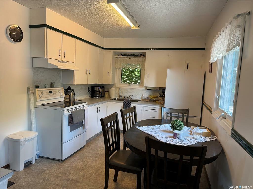 Property Photo: 320 101st Street SK S0K 2A0