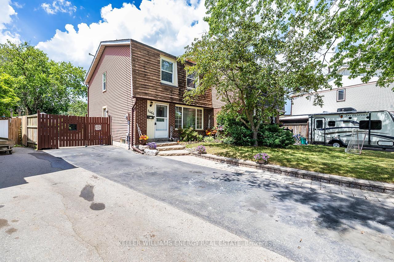 Photo de la propriété: 1464 Largo Crescent ON L1G 7E5