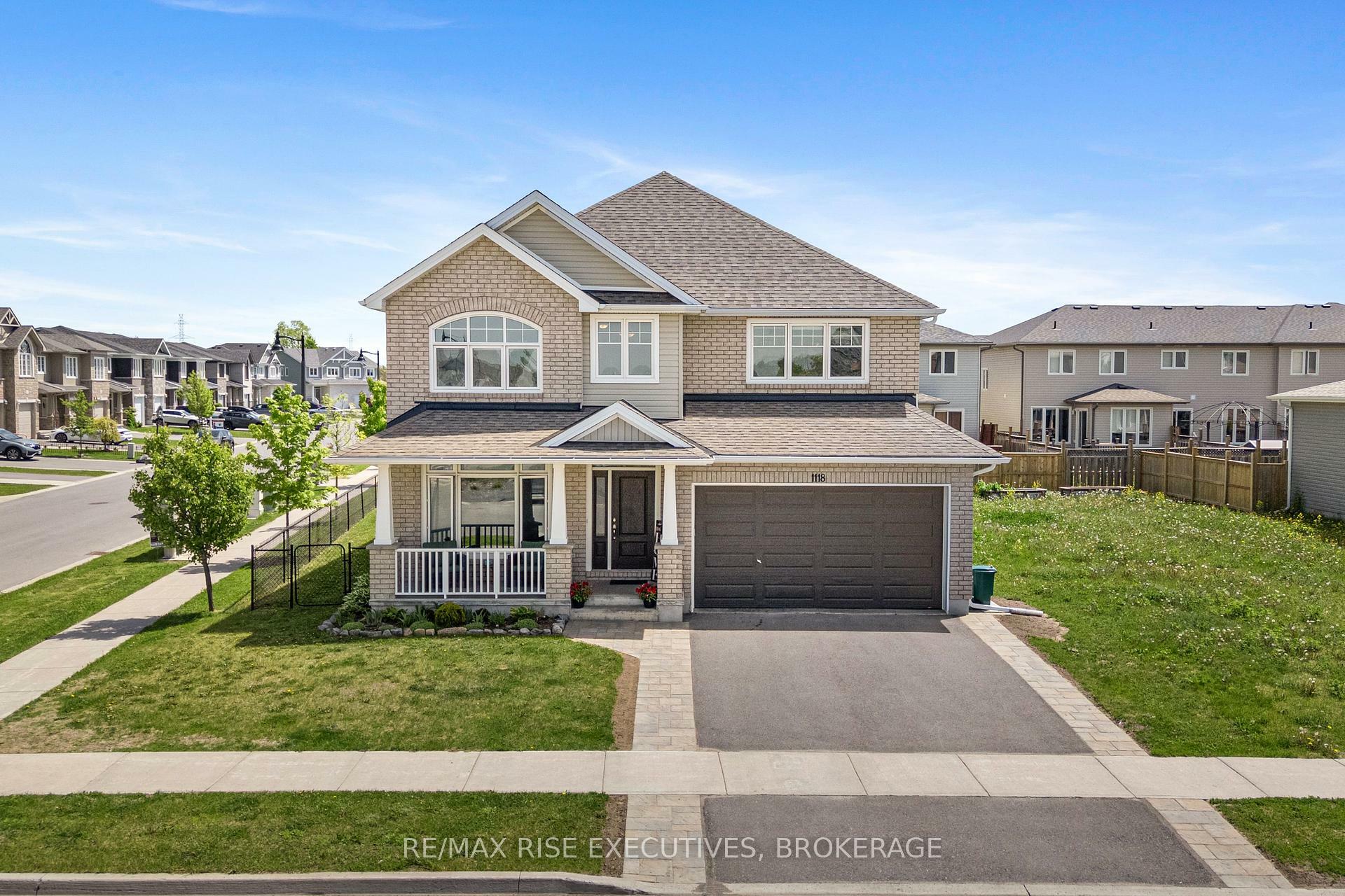 Property Photo: 1118 Woodhaven Drive ON K7P 0R7