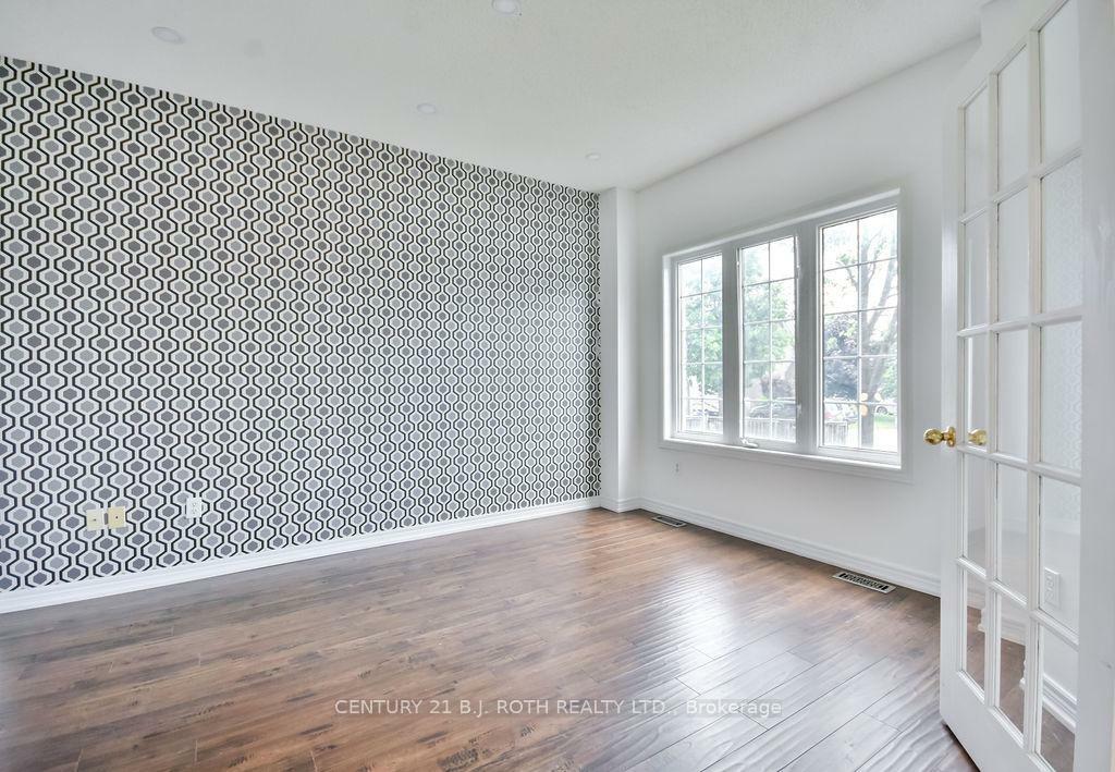 Property Photo: 113 Livia Herman Way ON L4M 7K5