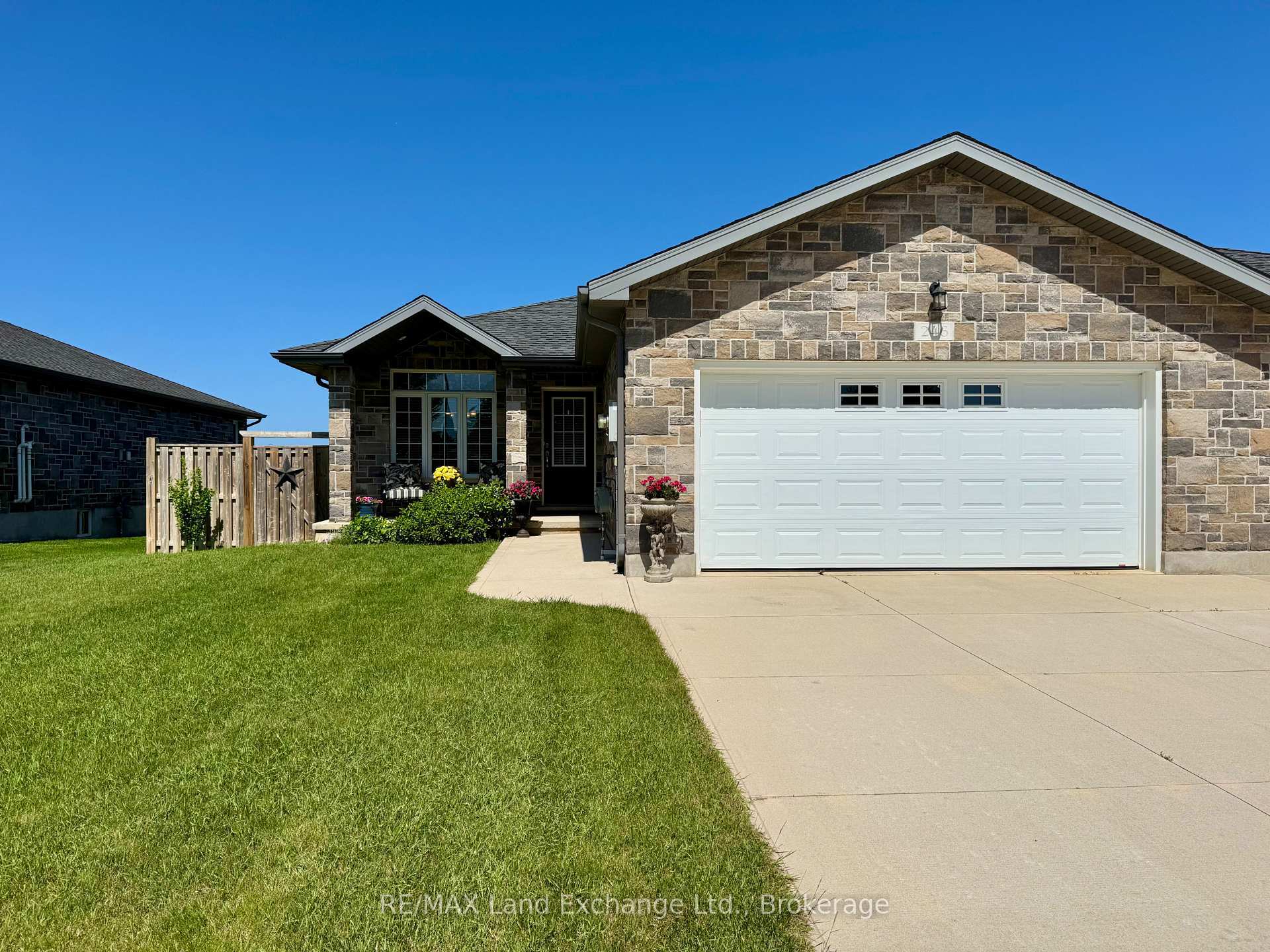 246 Stickel Street  Saugeen Shores ON N0H 2C1 photo