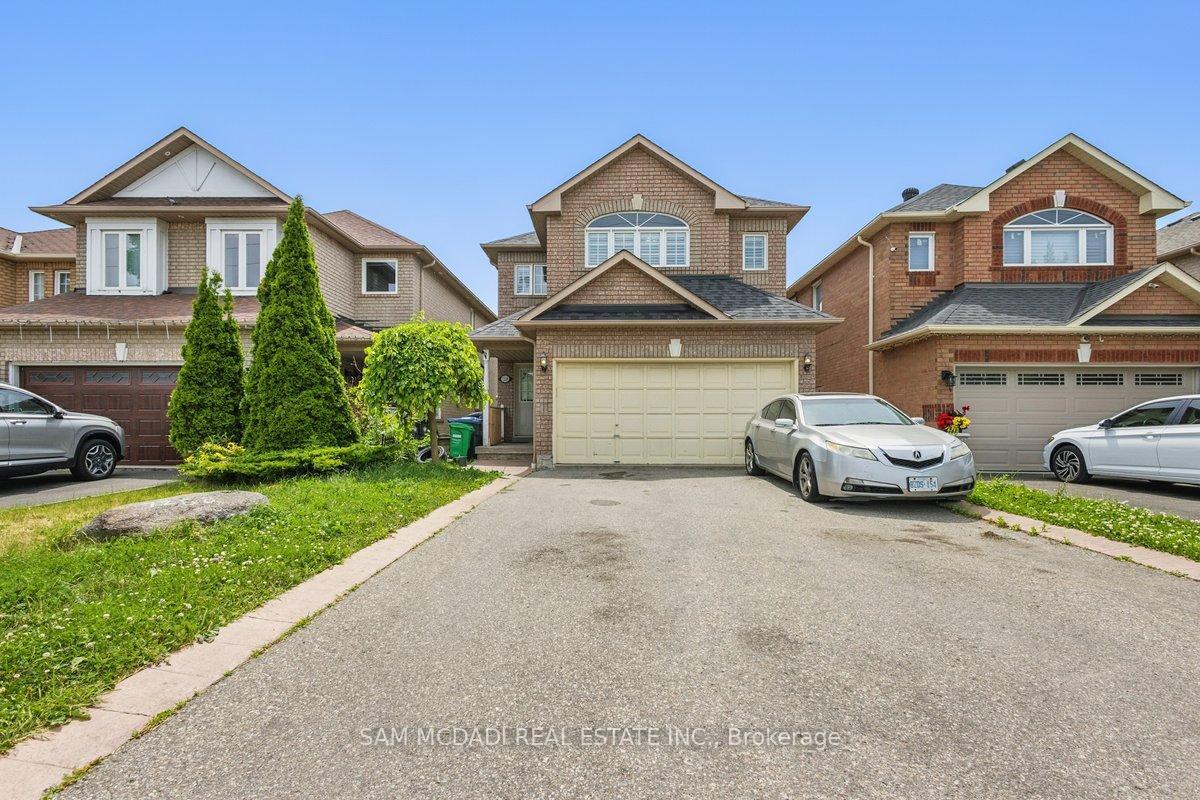 Property Photo: 7258 Dime Crescent ON L5W 1K6