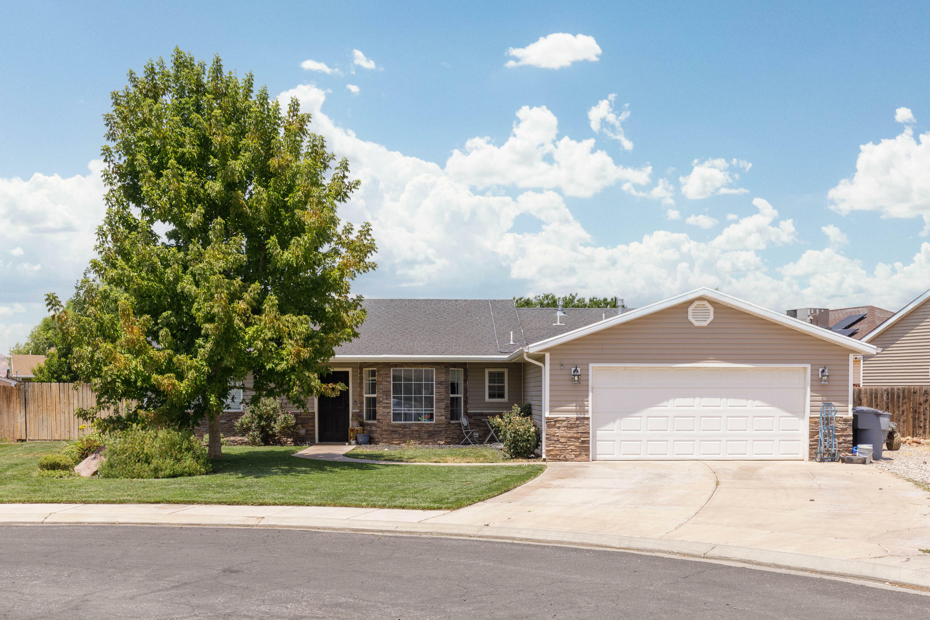 Property Photo: 140 N 350 W UT 84745