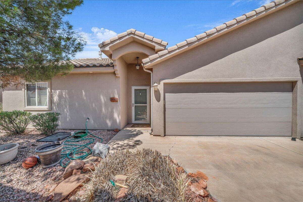 Property Photo: 460 N 2480 W UT 84737