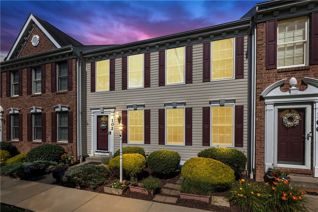 Property Photo: 102 Castle View Dr PA 15136