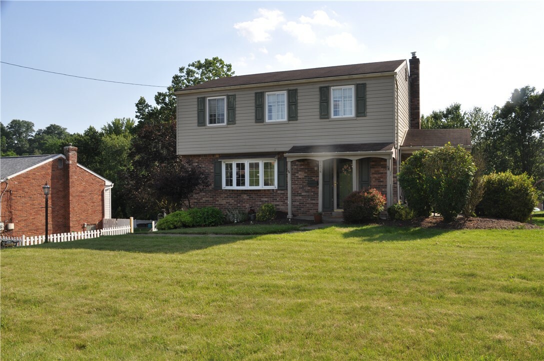 Property Photo: 5676 Marilynn Dr PA 15236