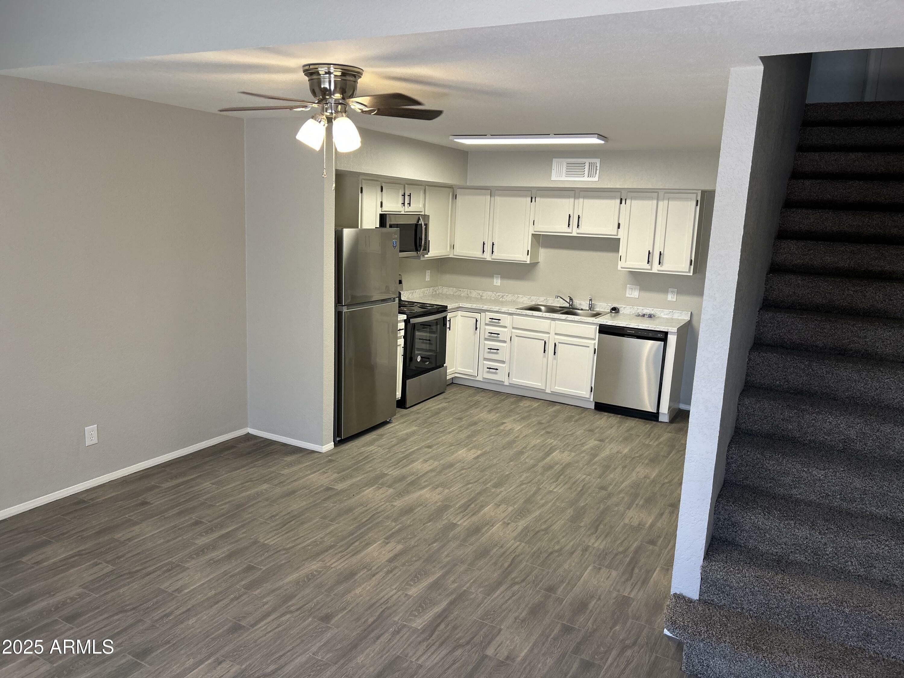 Property Photo:  6157 E Glencove Street 1  AZ 85205 