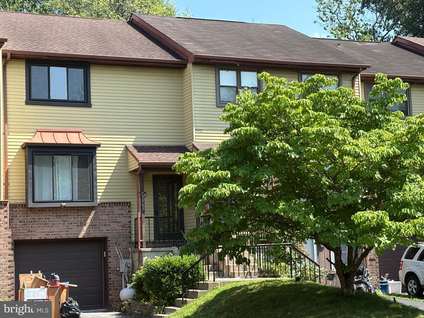 Property Photo: 3967 Gloucester Court PA 19020