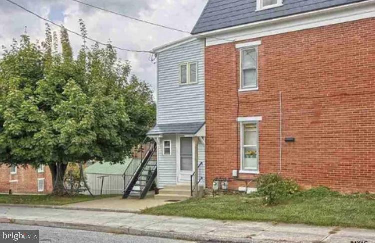 Property Photo: 39 Henrietta Street PA 17356