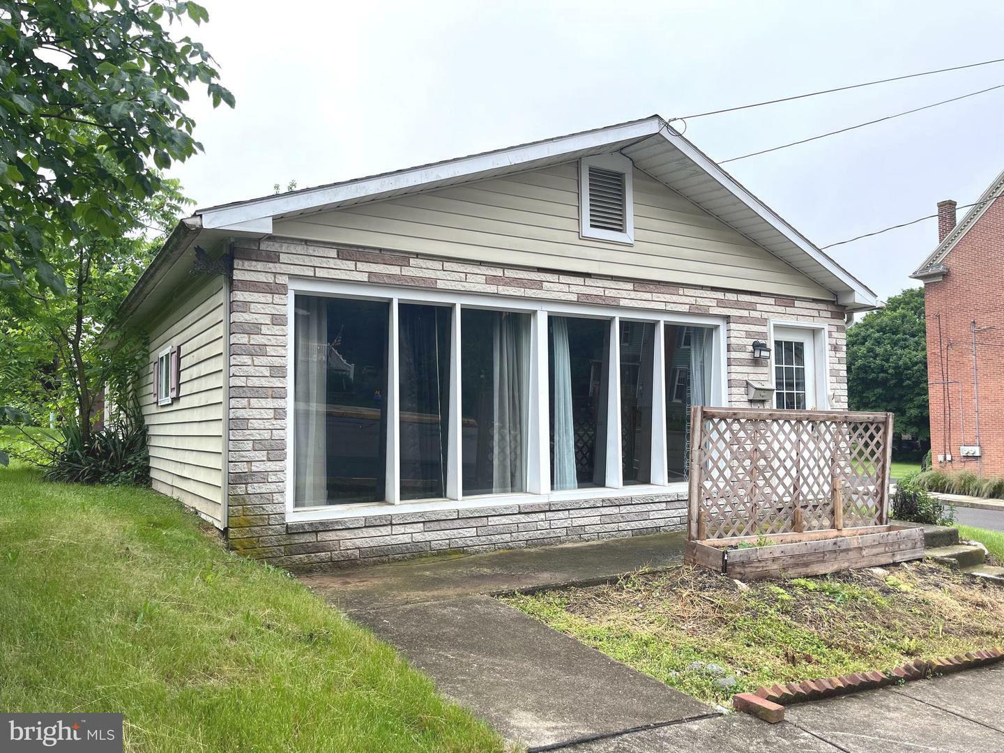 Property Photo: 3 Broad Street PA 17241
