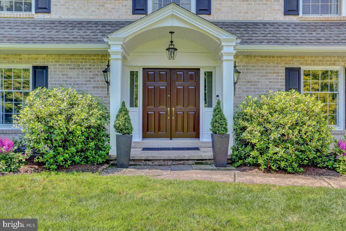 Property Photo:  1420 Valley Road  PA 17603 