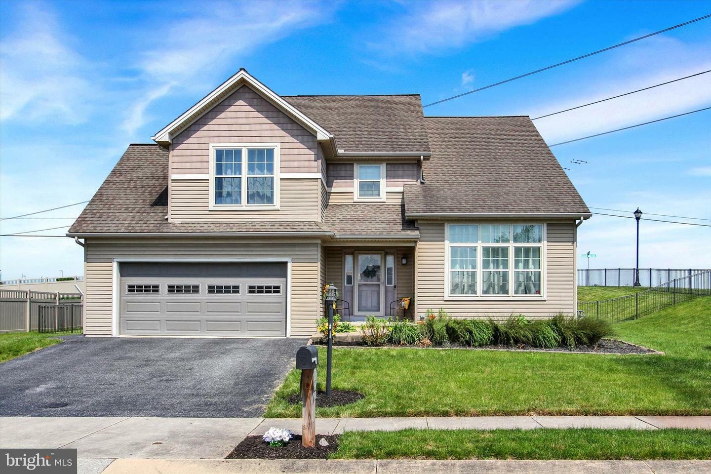 305 Old Stone Way  York PA 17406 photo