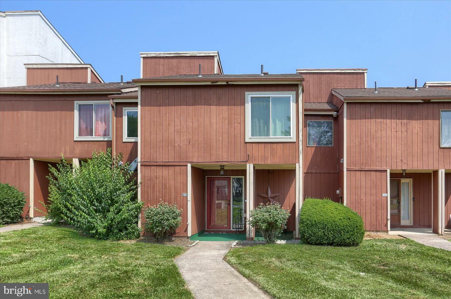 Property Photo: 805 Brian Drive PA 17025