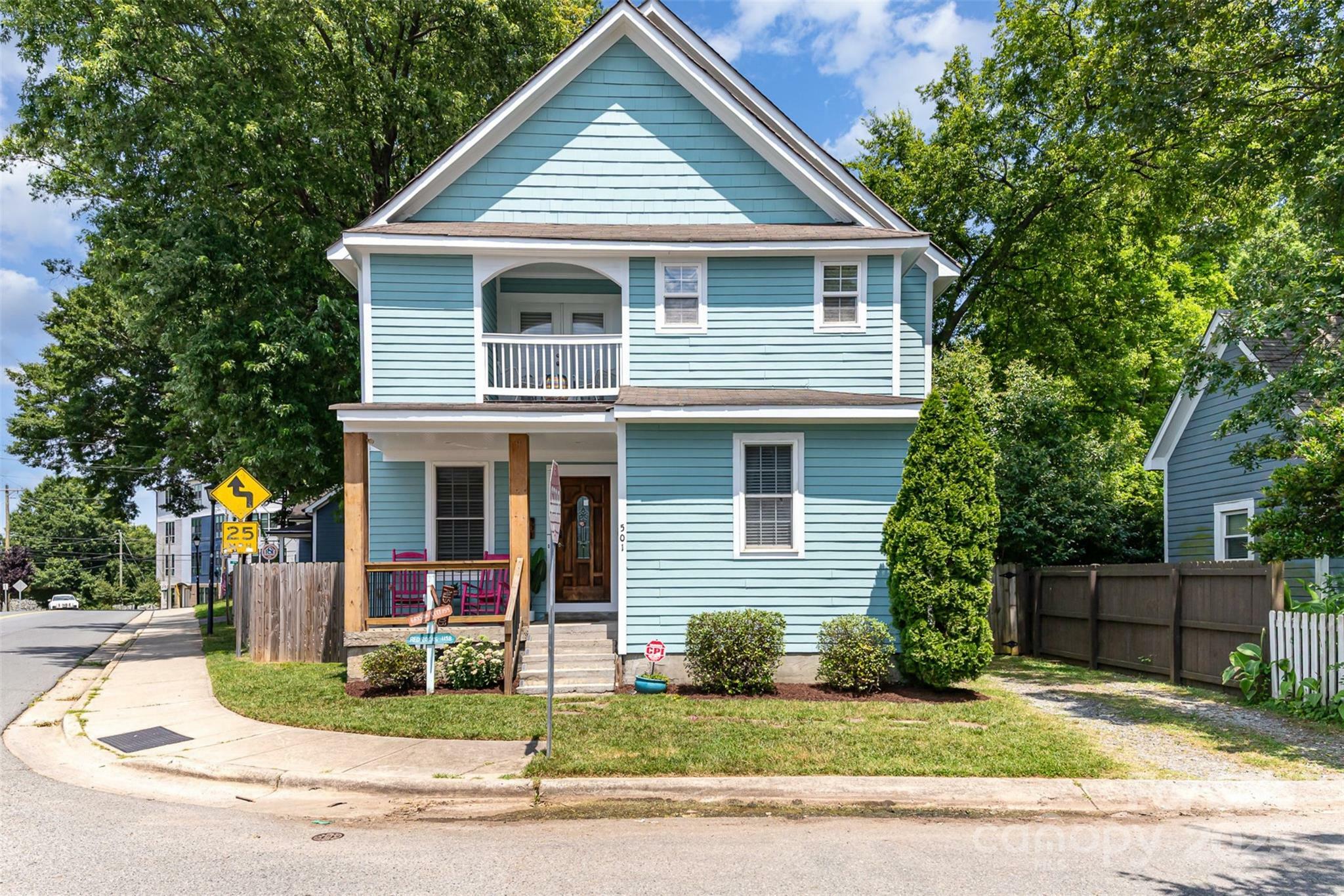 Property Photo: 501 Mercury Street NC 28205