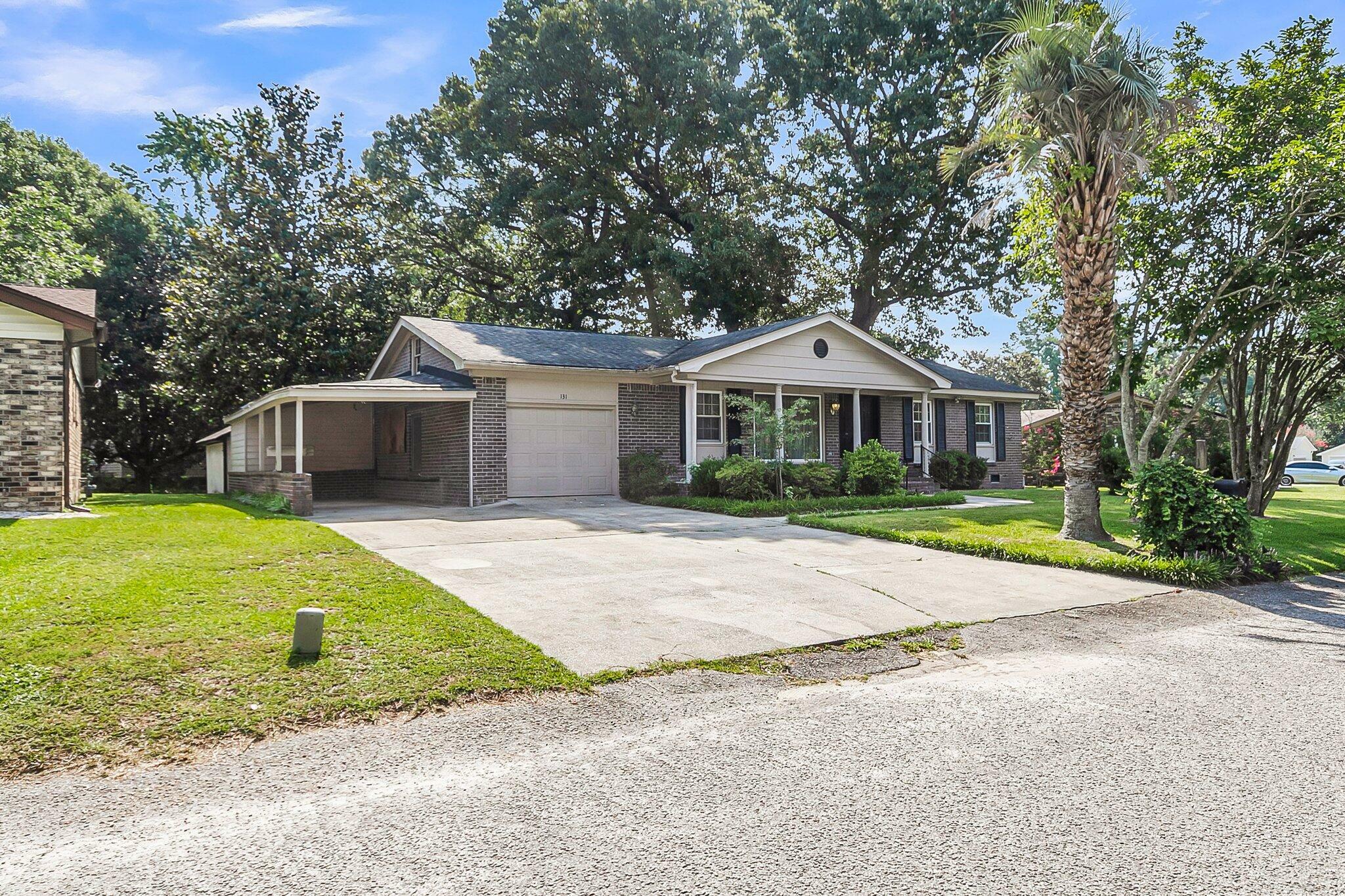 Property Photo:  131 Wedgewood Circle  SC 29445 