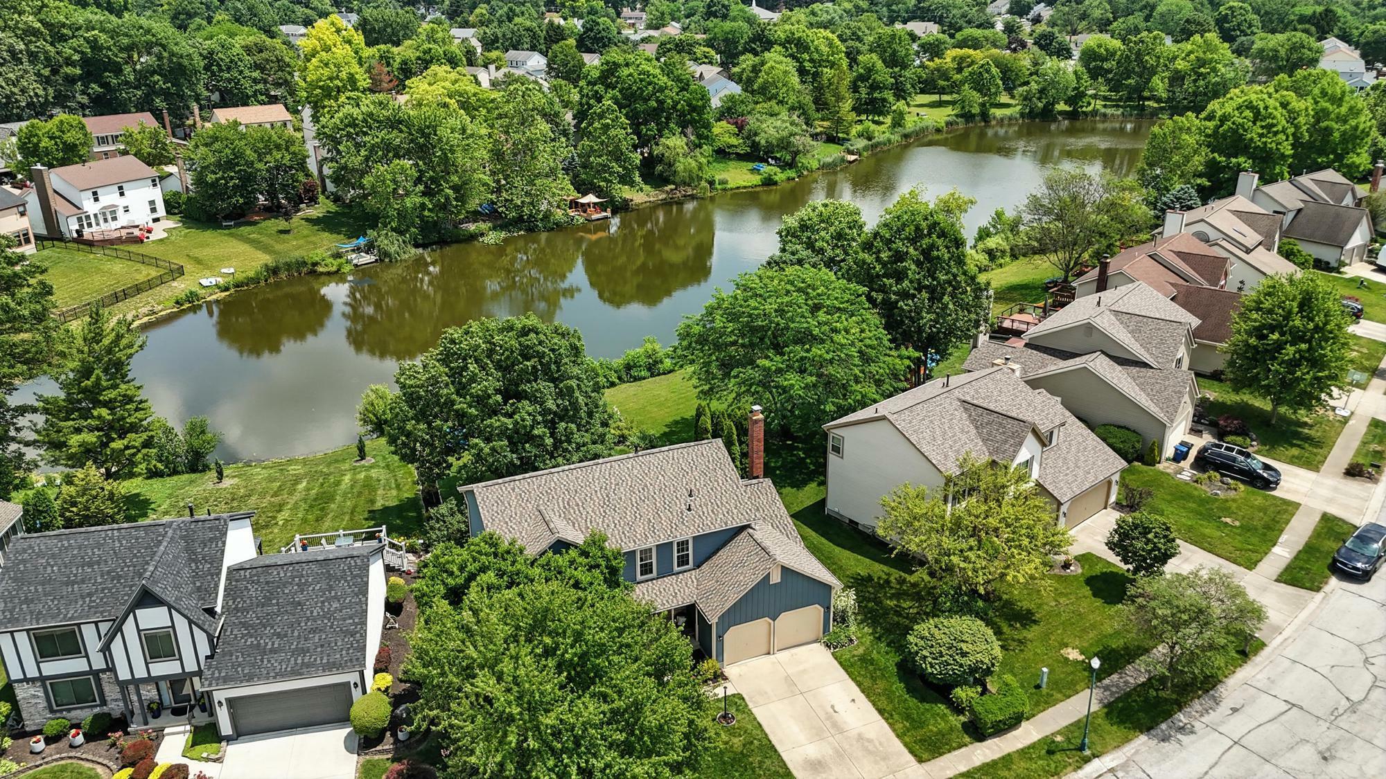 Property Photo: 526 Springwood Lake Drive OH 43230