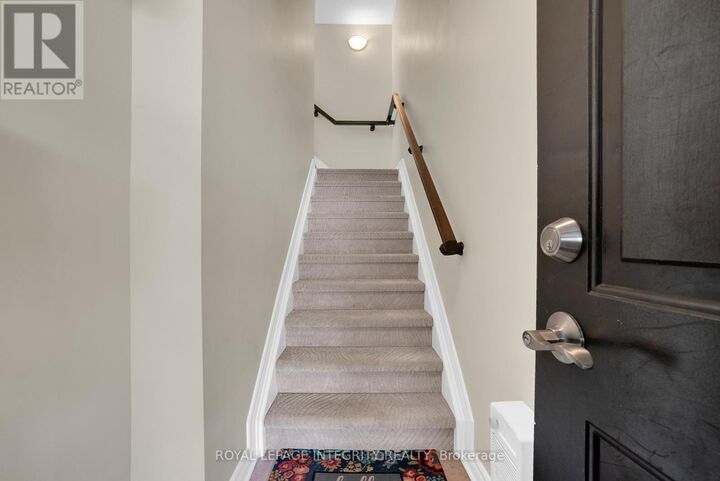 Property Photo:  780 Chapman Mills Drive D  ON K2J 0V4 