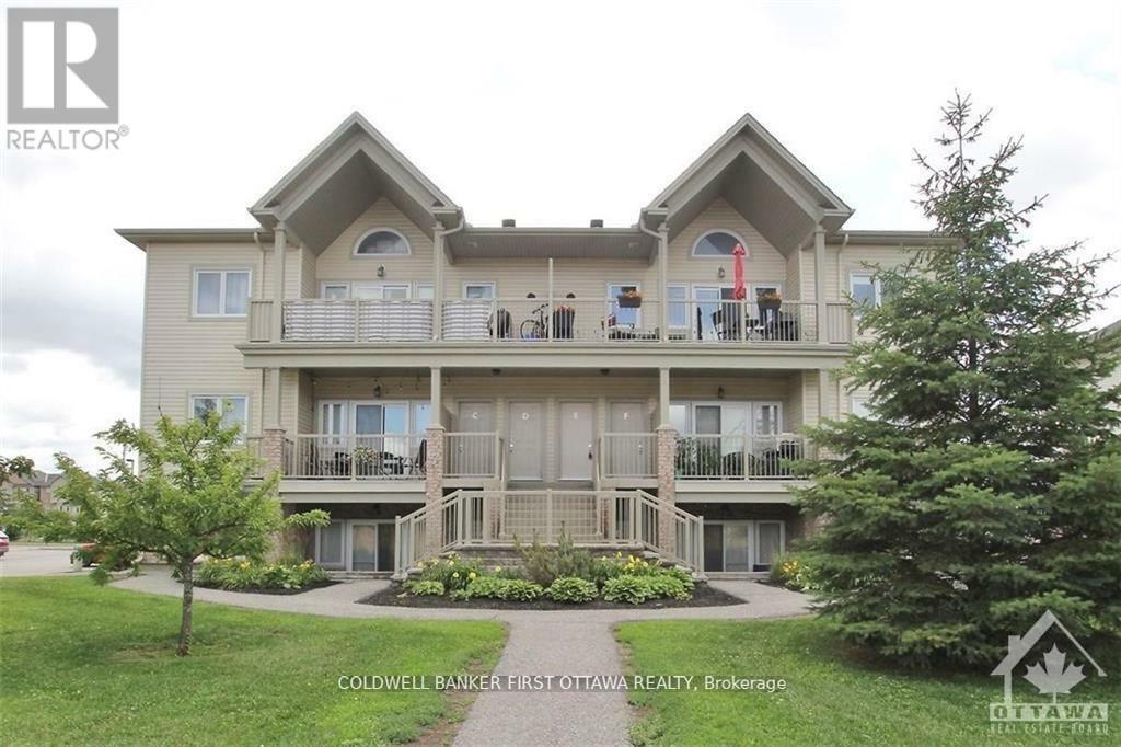 137 Harthill Way E  Ottawa ON K2J 5V1 photo