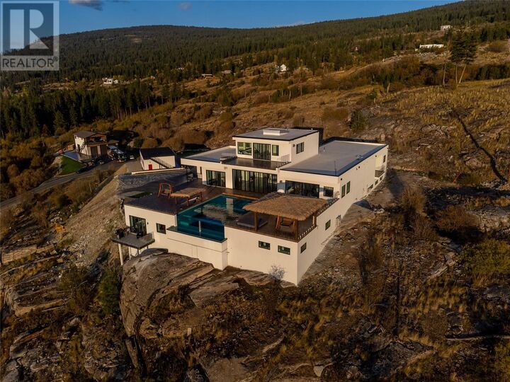 Property Photo:  148 Garnet Way  BC V2A 8V9 
