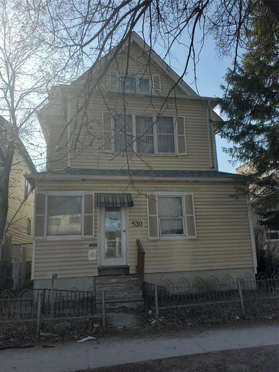 530 Maryland Street  Winnipeg MB R3G 1M5 photo