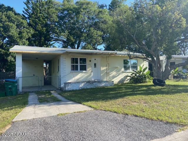 Property Photo: 264 Sherwood Lane FL 32117