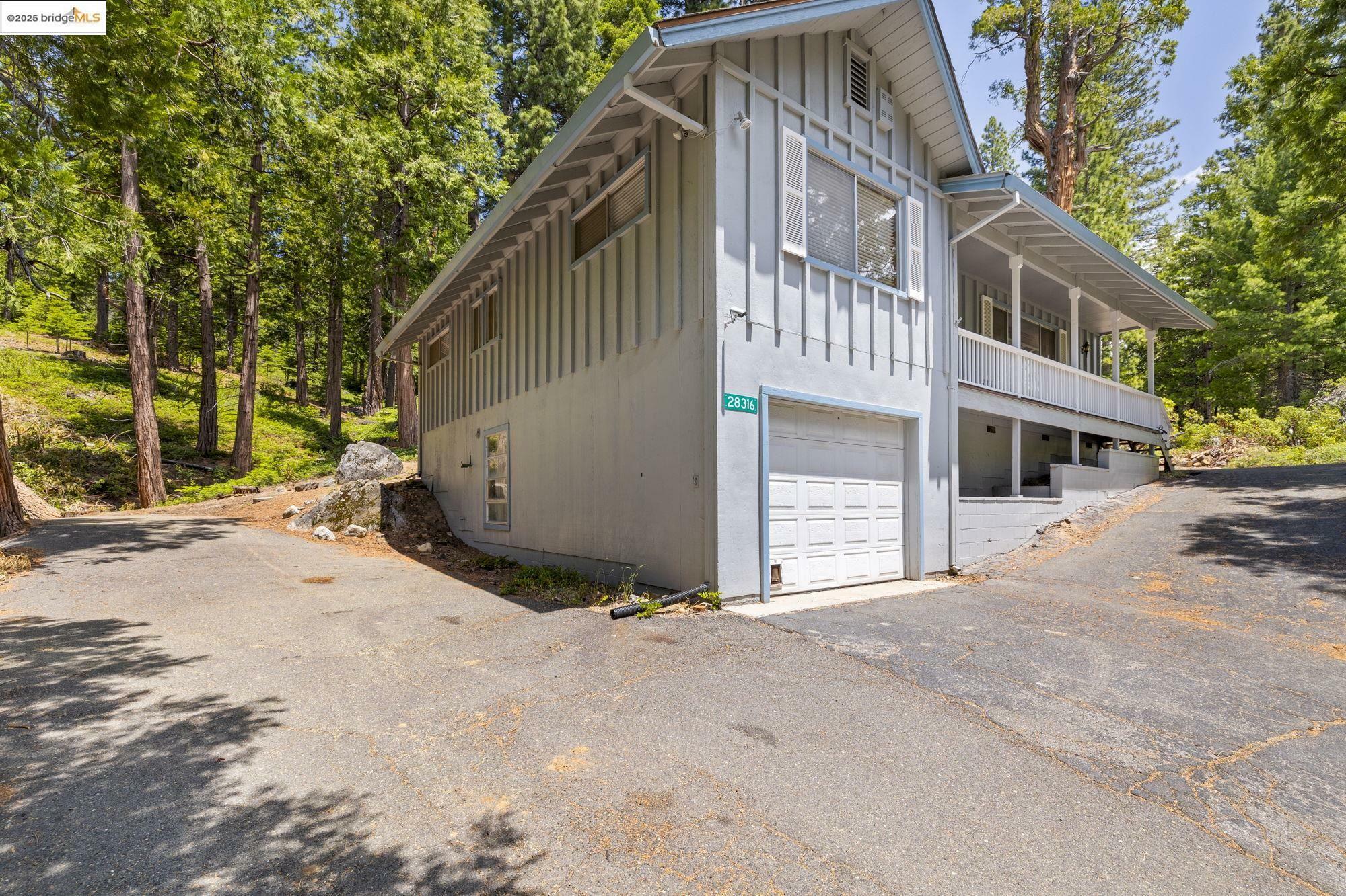 Property Photo: 28316 Georges Dr CA 95375