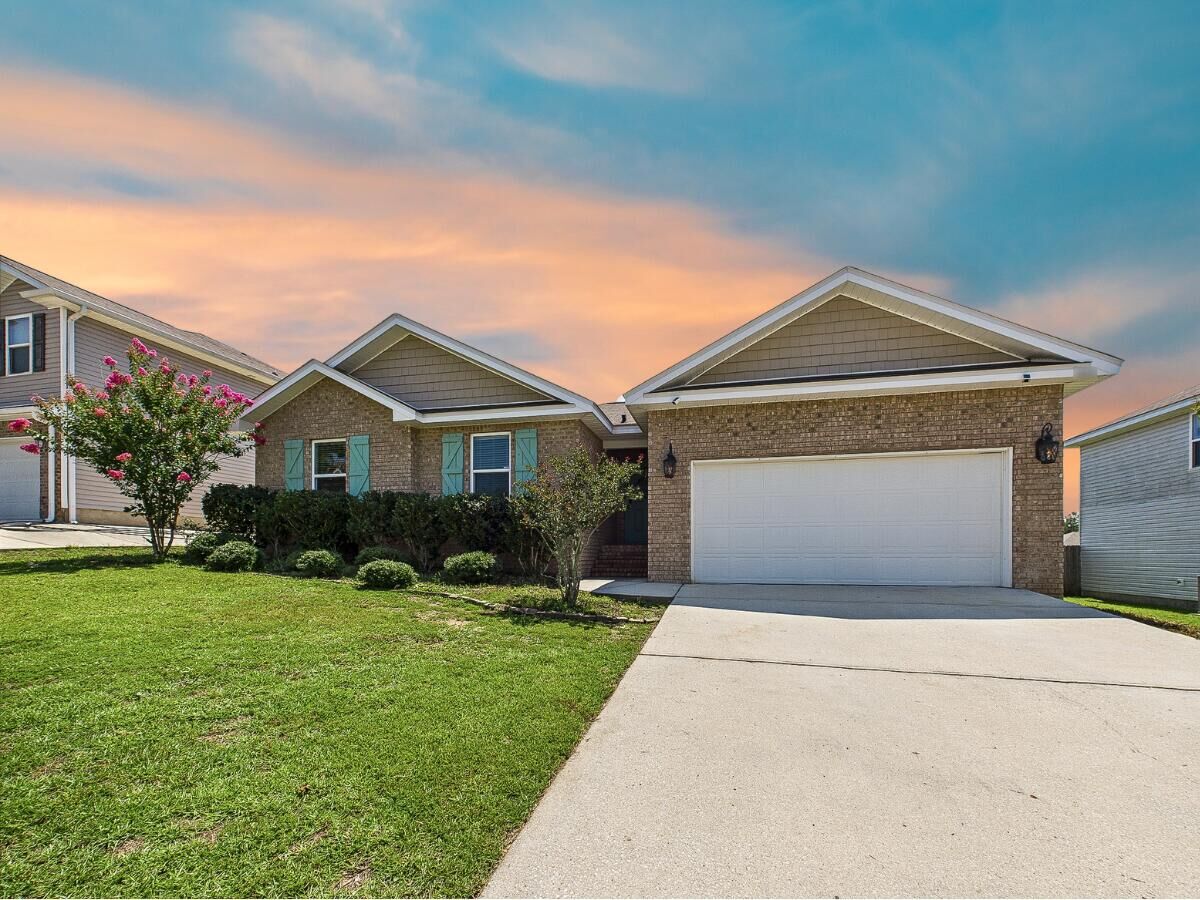 Property Photo: 4611 Plover Drive FL 32539