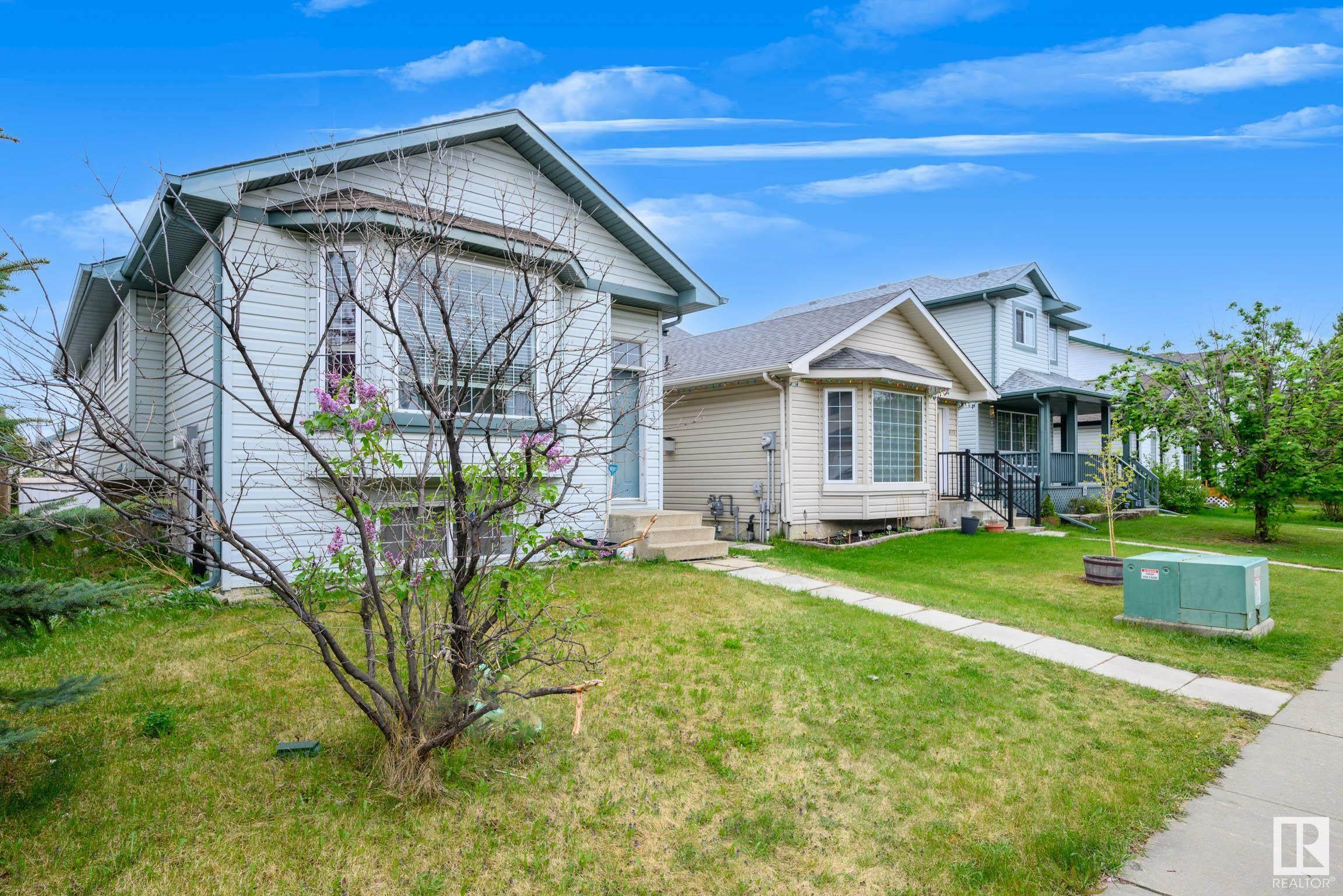 Photo de la propriété: 9113 166 Avenue NW AB T5Z 3H5